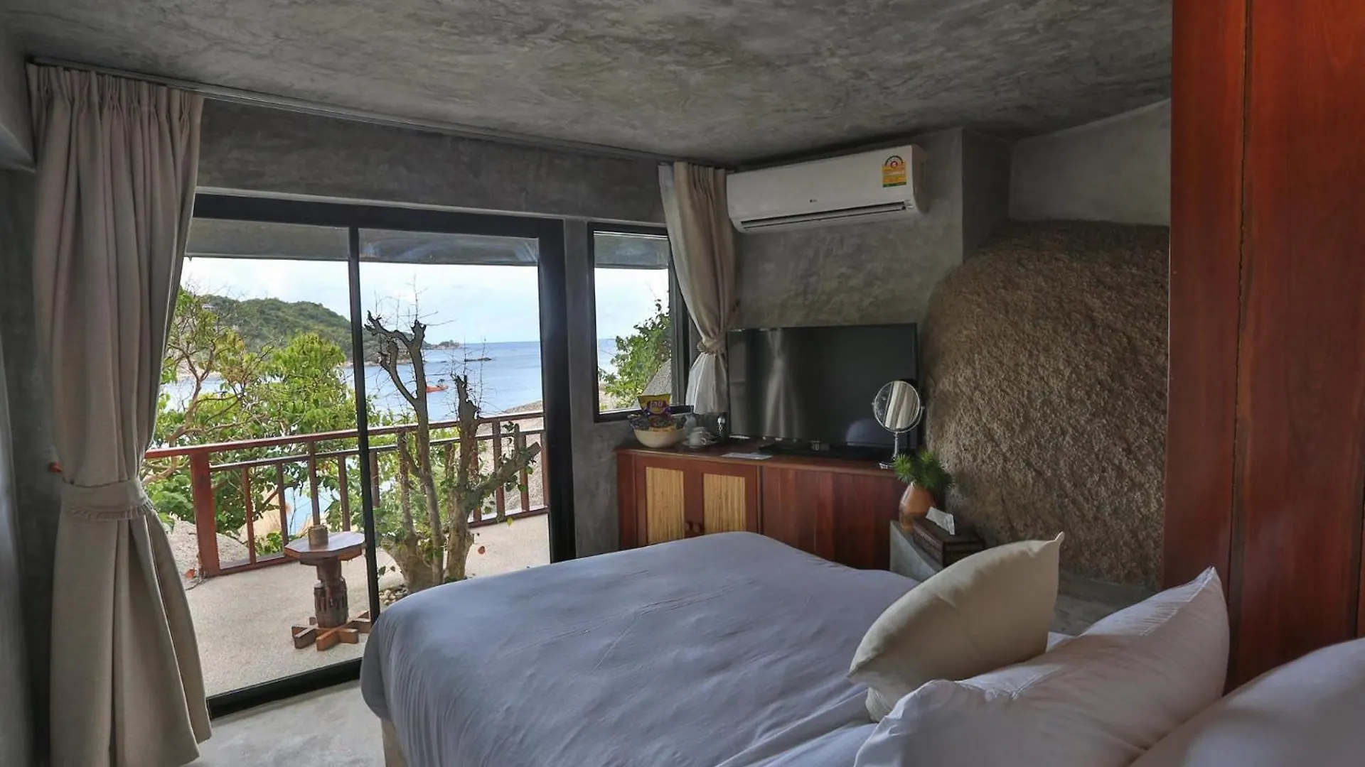 Sai Daeng Resort  Тау
