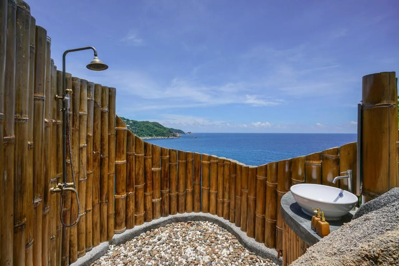 Sai Daeng Resort 4*, Тау